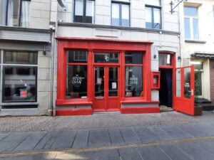 Voorgevel van café De Stadsgraaf